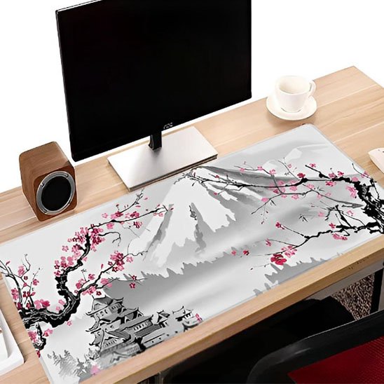 Sous main paysage asiatique sur bureau bois